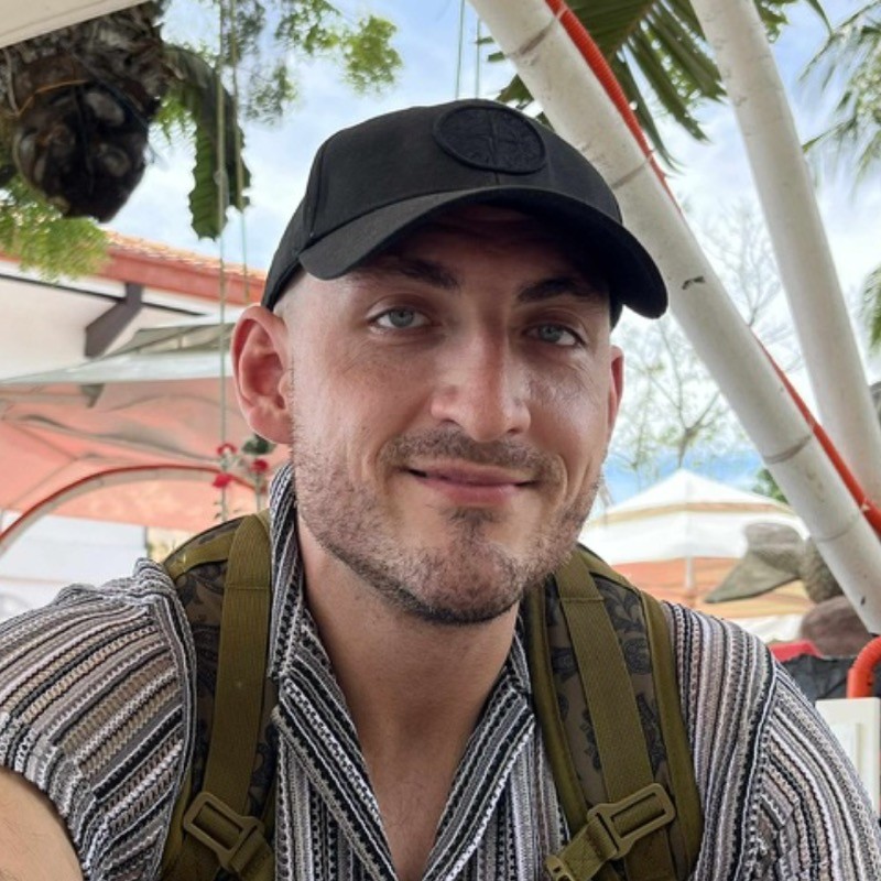 Mateusz — MefjuDev